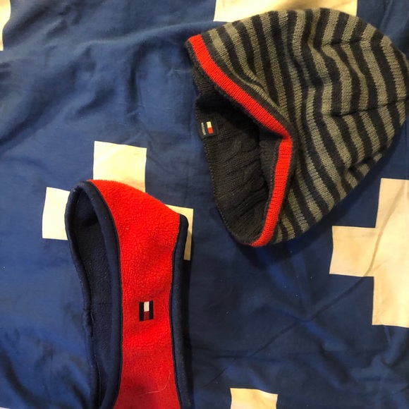 ❗️SOLD ❗️Hilfiger reversible duo toque and head - Picture 3 of 3